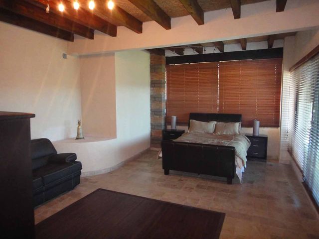 Recamara 2 con  cama king size y sofa cama.